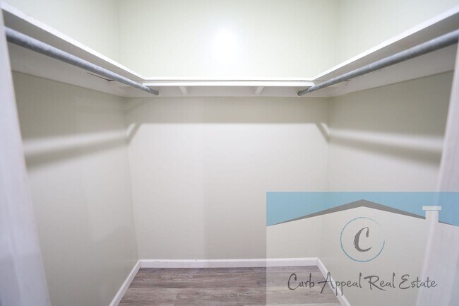 Foto del edificio - 1708 Pineview St