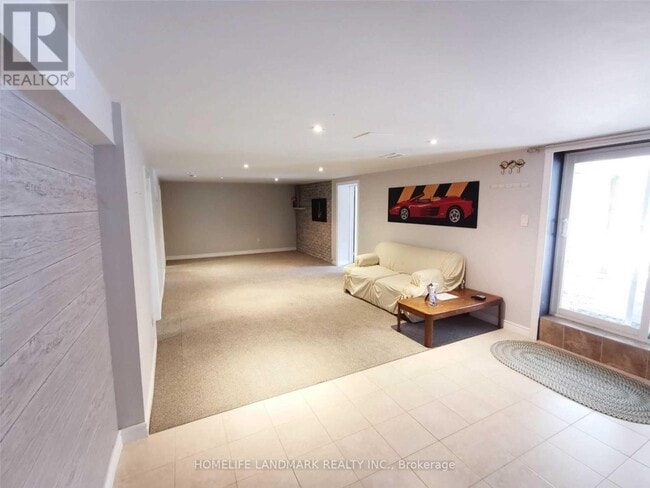 Building Photo - 85 Franklin St