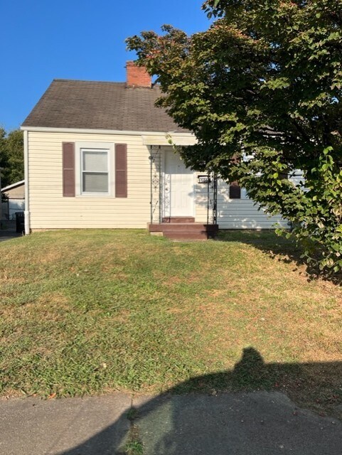 Primary Photo - 1505 Homeview Dr