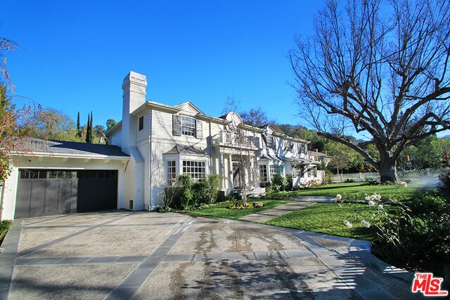 Building Photo - 3816 Longridge Ave