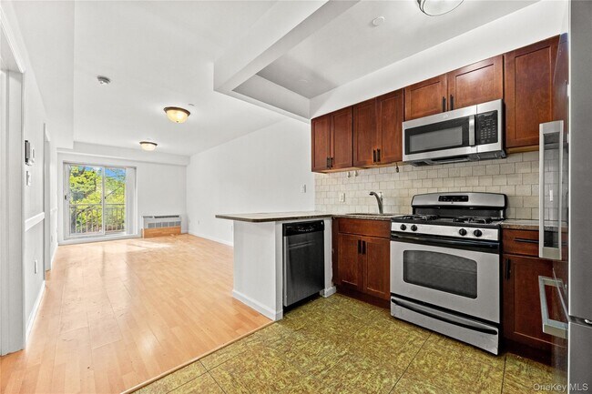 Foto del edificio - 71-33 162nd St