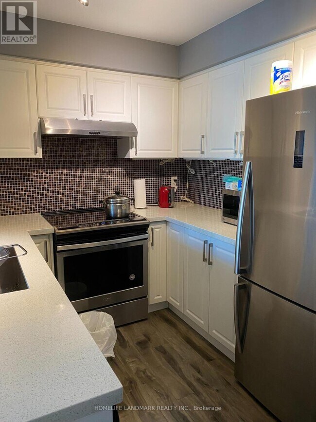 Photo du bâtiment - 5508 Yonge St