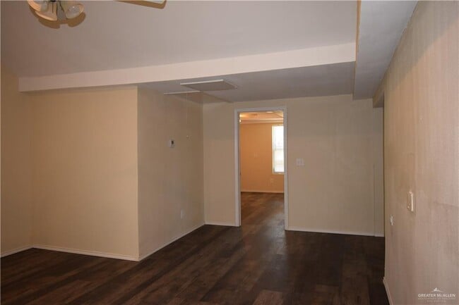 Building Photo - 28 31st St
