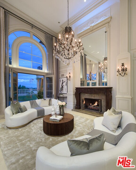 Foto del edificio - 3016 Elvido Dr