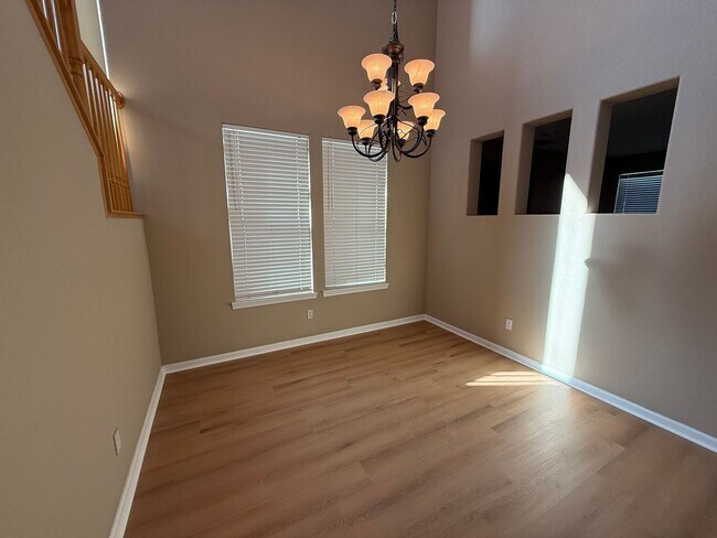 Foto del edificio - 1248 Berry Creek Rd