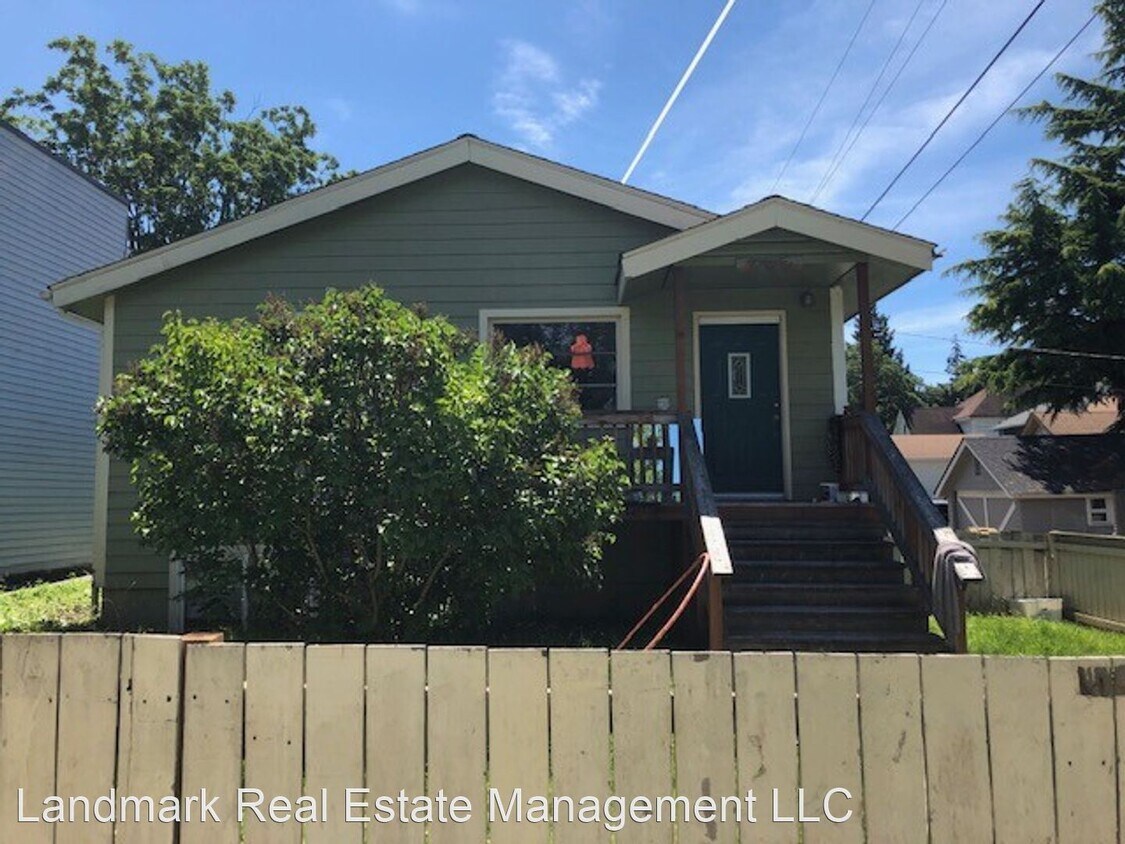 Primary Photo - 5 br, 2 bath House - 308 Gladstone