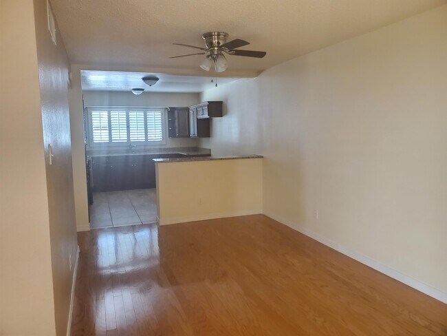 Building Photo - 1734 Bara Dr