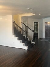 Building Photo - 17934 Royal Gate Ln