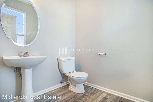 Foto del edificio - 3 br, 2.5 bath House - 2402 Walnut Creek Dr