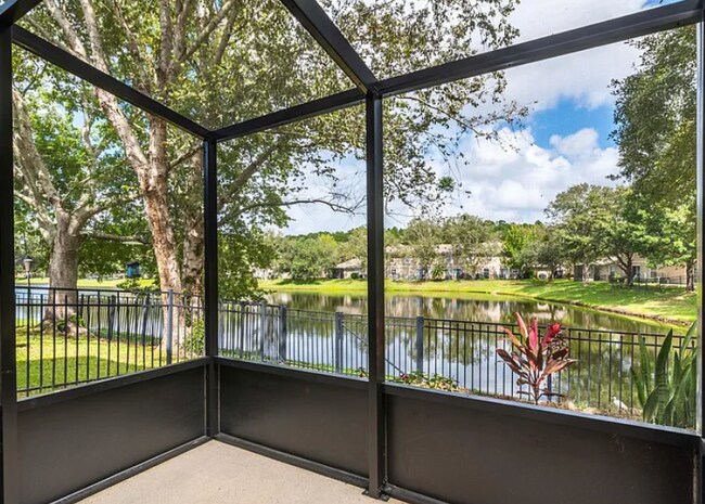 Foto del edificio - 1630 Vineland Cir