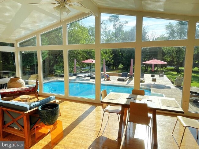 Building Photo - 13209 Lantern Hollow Dr