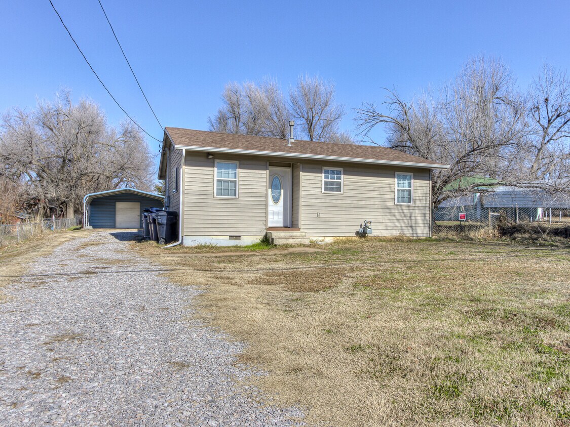 Foto principal - 9829 SE 44th St