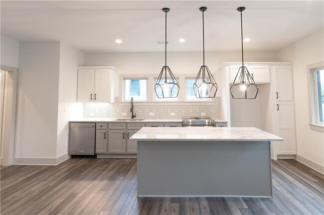 Foto del edificio - 615 King Arnold St