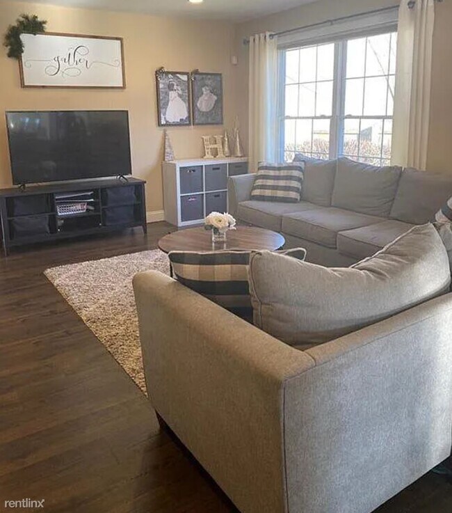 Building Photo - 3 br, 3 bath Townhome - 1720 Brookstone Drive