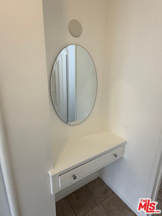 Foto del edificio - 4800 August St