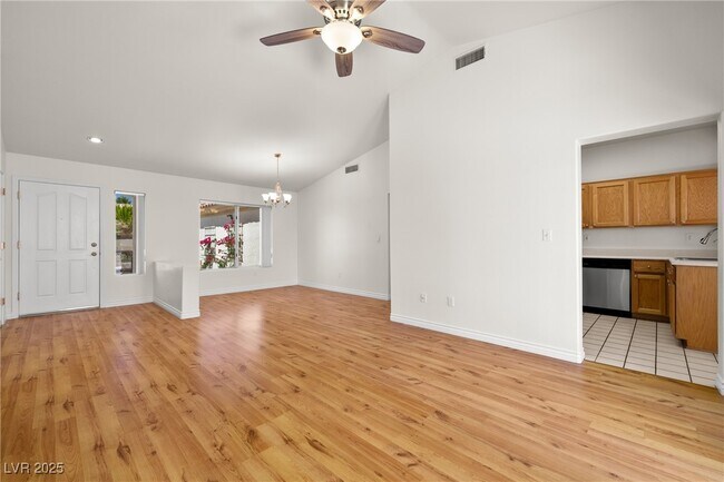 Building Photo - 10324 W Linfield Pl