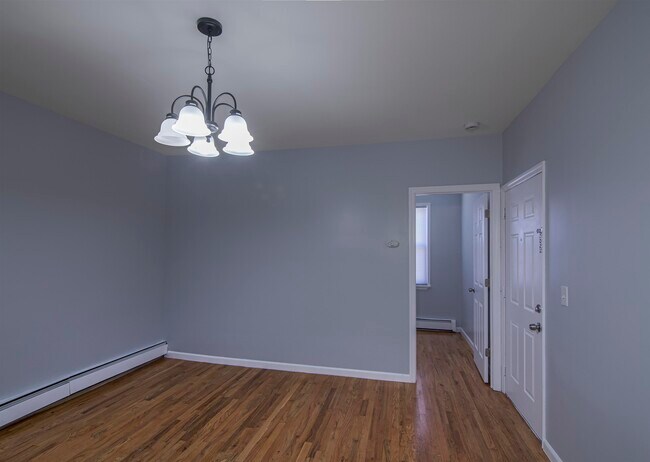 Foto del edificio - 79 Columbia Ave