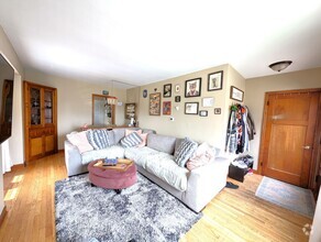 Building Photo - 2339 S 98th St
