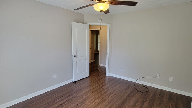 Foto del edificio - Laurel Creek Subdivision