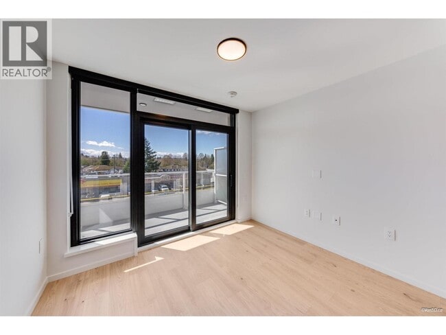 Building Photo - 5189 Earles St