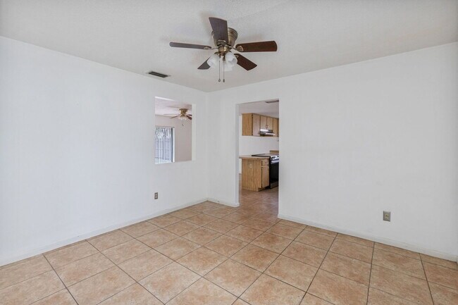 Foto del edificio - 14907 Coldwater Ln