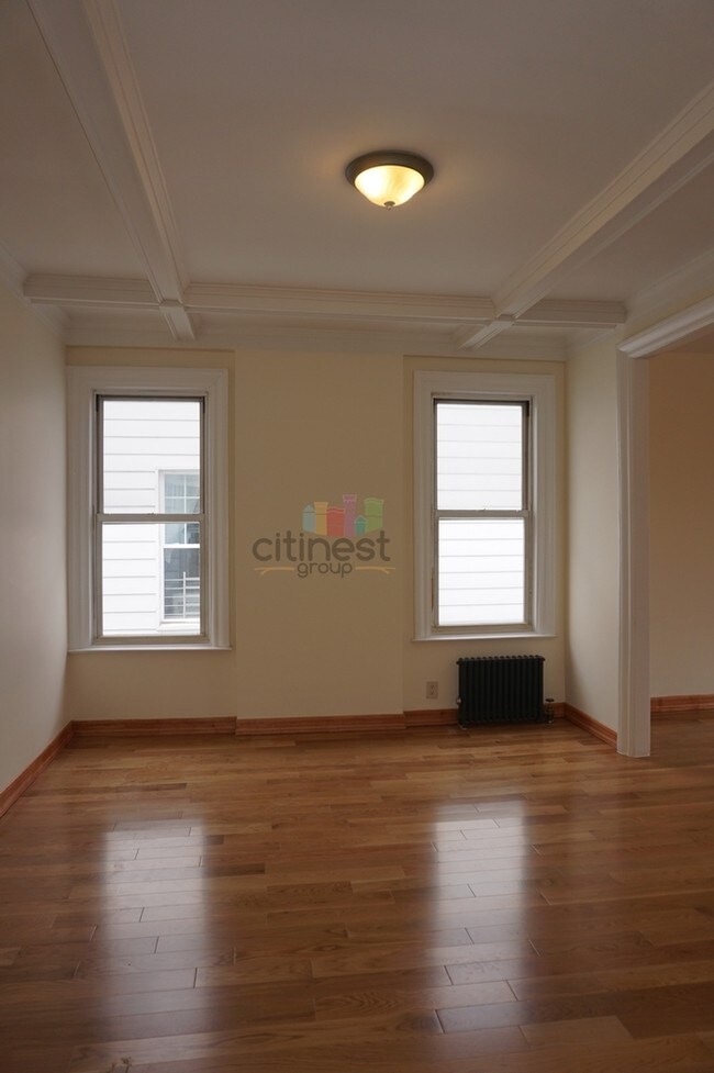 Building Photo - 574 81 St