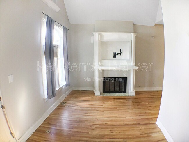 Foto del edificio - 1032 E 24th Ave