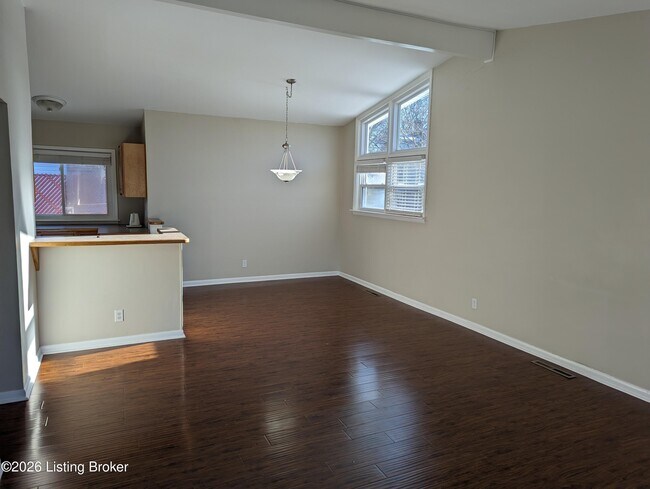 Foto del edificio - 1701 Brentmoor Ln