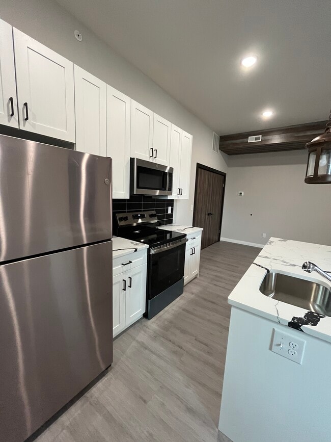 Foto del edificio - MODERN WEST LOFTS