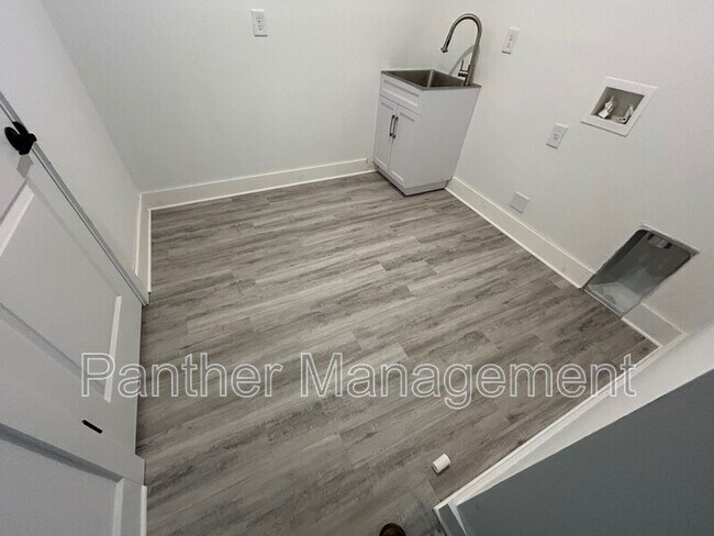 Building Photo - 26481-26483 Explorer Rd