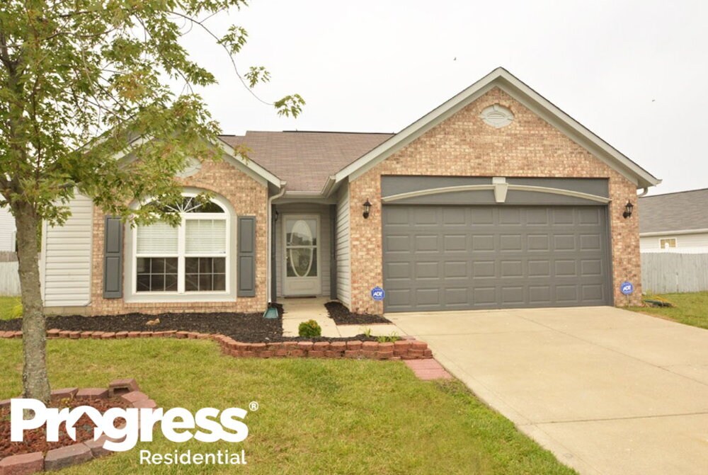 1186 Kinross Dr, Avon, IN 46123 House Rental in Avon, IN