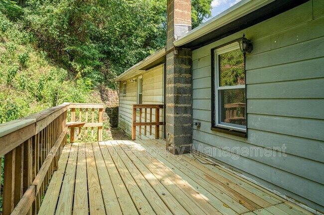 Foto del edificio - 801 Mohn St