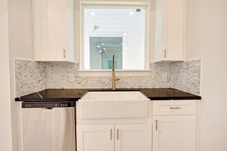 Building Photo - 5908 St Augustine St