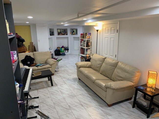 Living Room - 43 Florida Ave NW