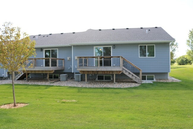 Foto del edificio - 3604 S Outfield Cir