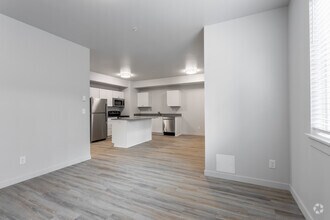 2BR, 2BA - 1,045 SF - 5 Points Apartments