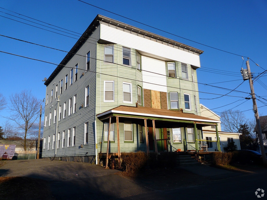 6 Alcott St, Ansonia, CT 06401 Apartments in Ansonia, CT