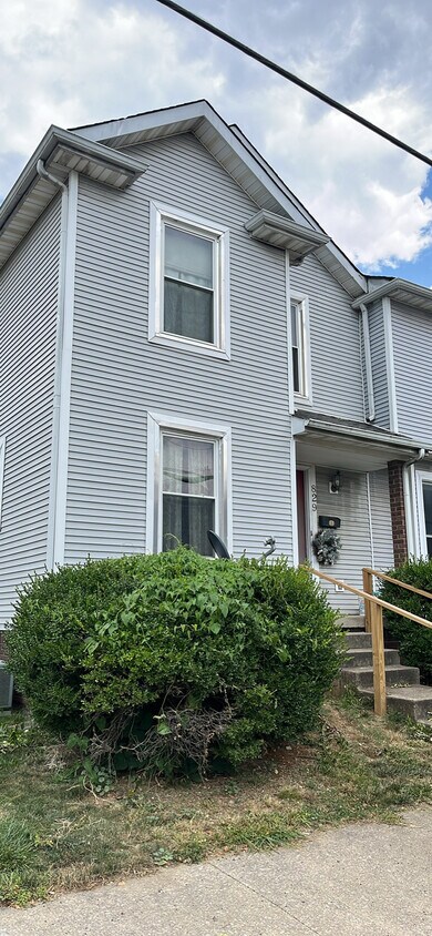Primary Photo - 829 W Maxwell St