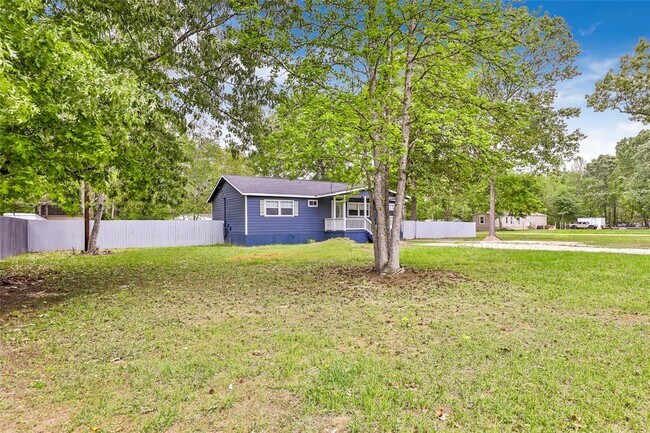 Building Photo - 152 County Rd 2800