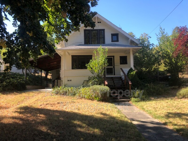 Primary Photo - 147 Granite St