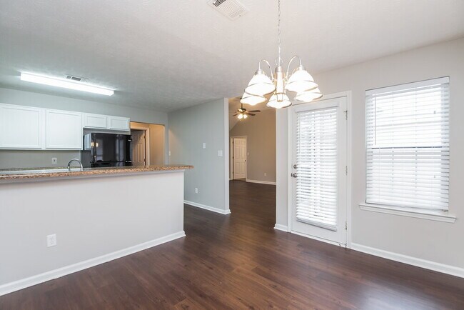Foto del edificio - 109 Stoney Brook Way