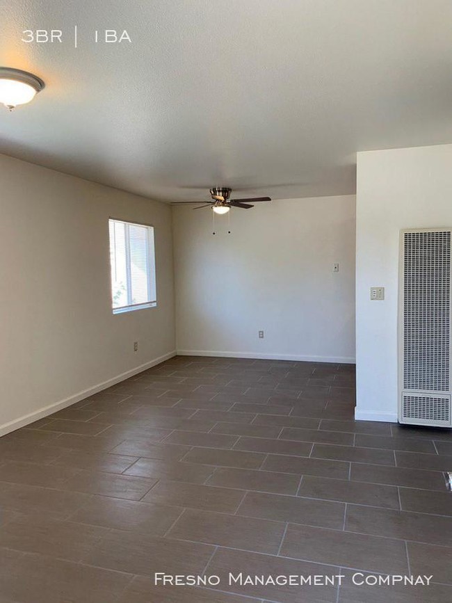 Foto del edificio - 3 bedroom in Dinuba CA 93618