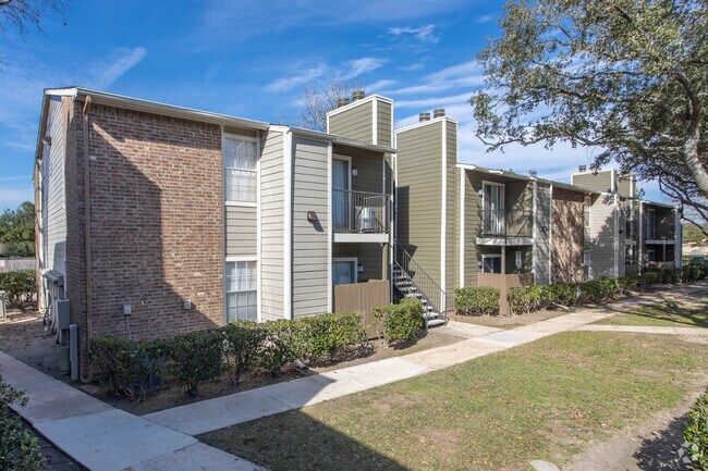 Foto del edificio - Oak Run Manor Apartments