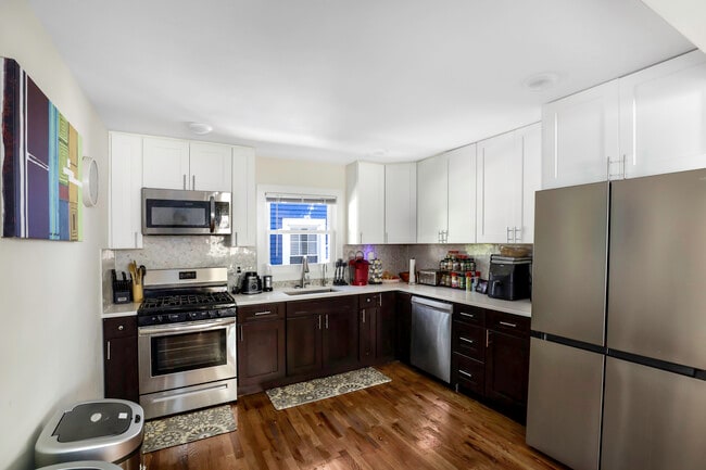 Building Photo - 36 Boyden Ave