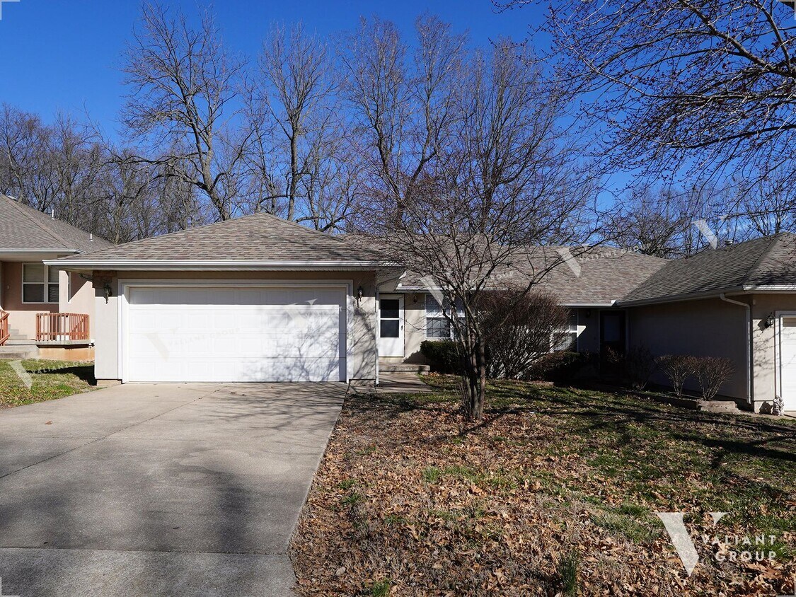 Foto principal - Quiet 2 Bedroom, 1.5 Bathroom Duplex in Wi...
