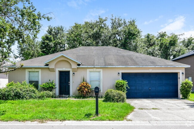 Building Photo - 3950 Warbler Dr