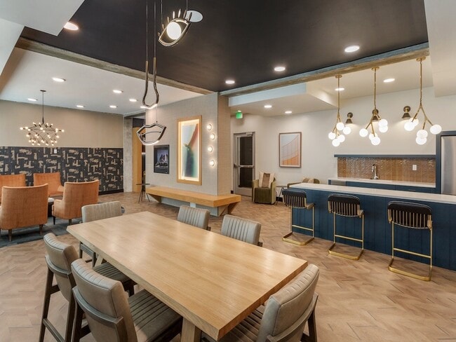 Lugar de reunión para residentes - Maye House Apartments