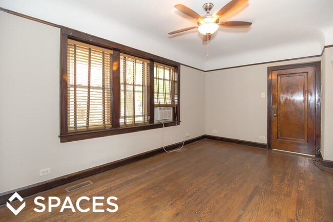 Building Photo - 1702 N Wolcott Ave