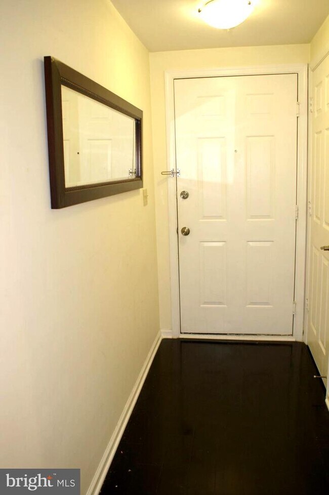 Foto del edificio - 6111 Wigmore Ln