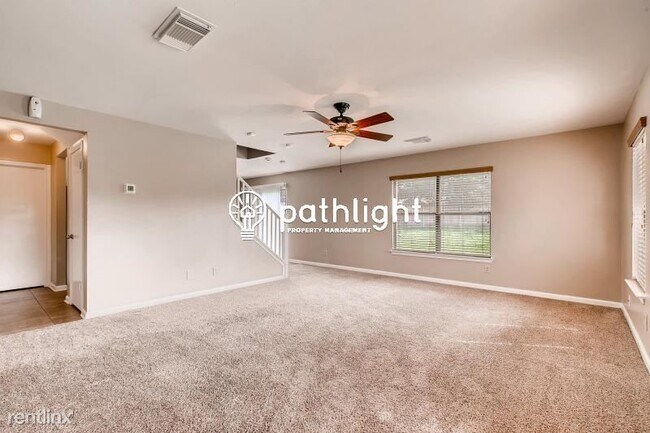Building Photo - 3 br, 2.5 bath House - 12003 Crescent Chas...